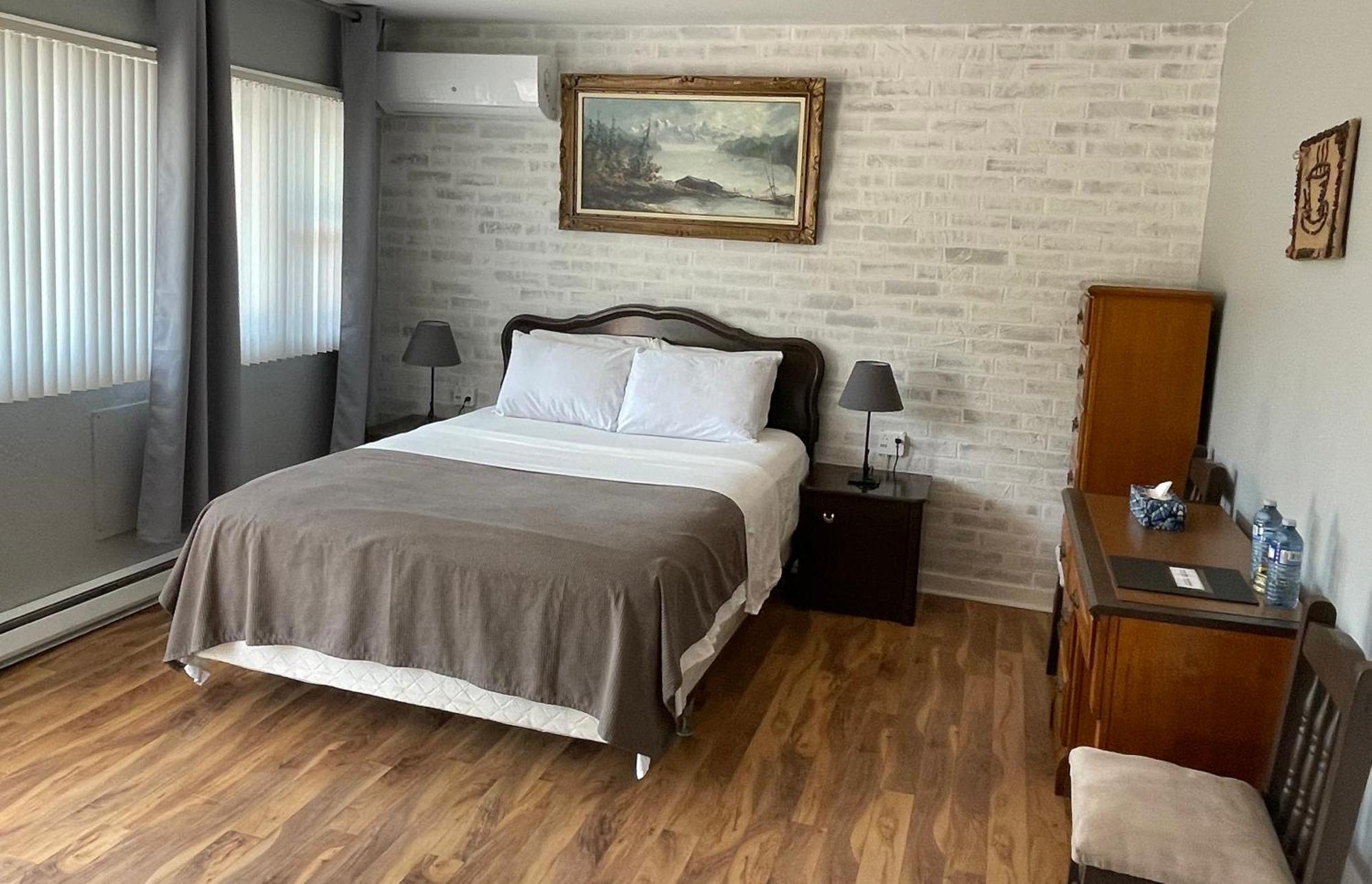 Auberge Restwell Motel Berry Mills Buitenkant foto